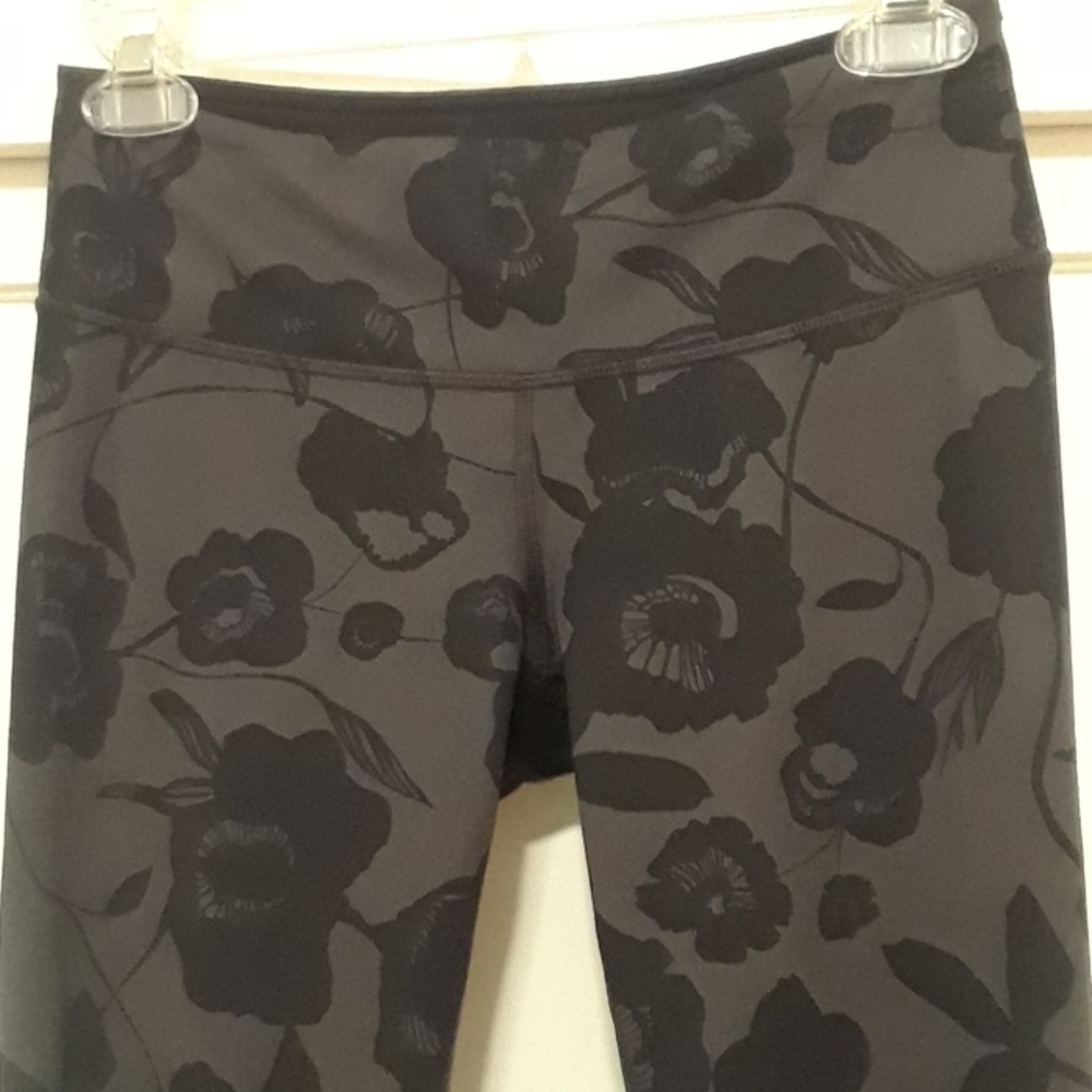 Lululemon Capri leggings